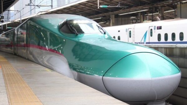 新幹線はやぶさの写真